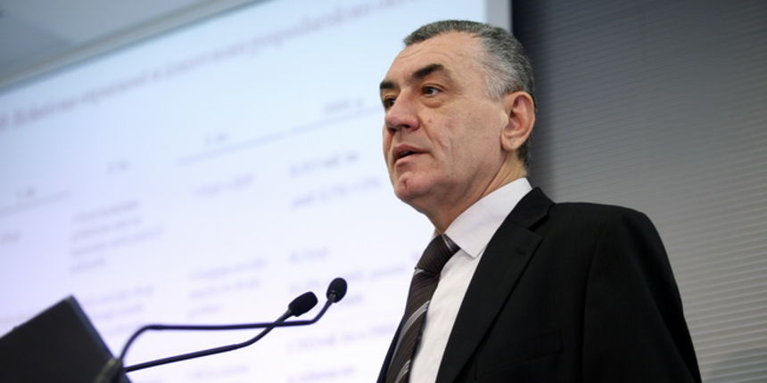 Zagreb, 160210.
Park stara Tresnjevka.
Edukacijski centar T-HT-a.
Konferencija za novinare T-Hrvatskog Telekoma (HT)na kojoj su predstavljeni rezultati poslovanja za 2009. godinu.
Na slici: Izlaganje Ivice Mudrinica.
Foto: Goran Mehkek / CROPIX Zagreb, 160210.
Park stara Tresnjevka.
Edukacijski centar T-HT-a.
Konferencija za novinare T-Hrvatskog Telekoma (HT)na kojoj su predstavljeni rezultati poslovanja za 2009. godinu.
Na slici: Izlaganje Ivice Mudrinica.
Foto: Goran Mehkek / CROPIX