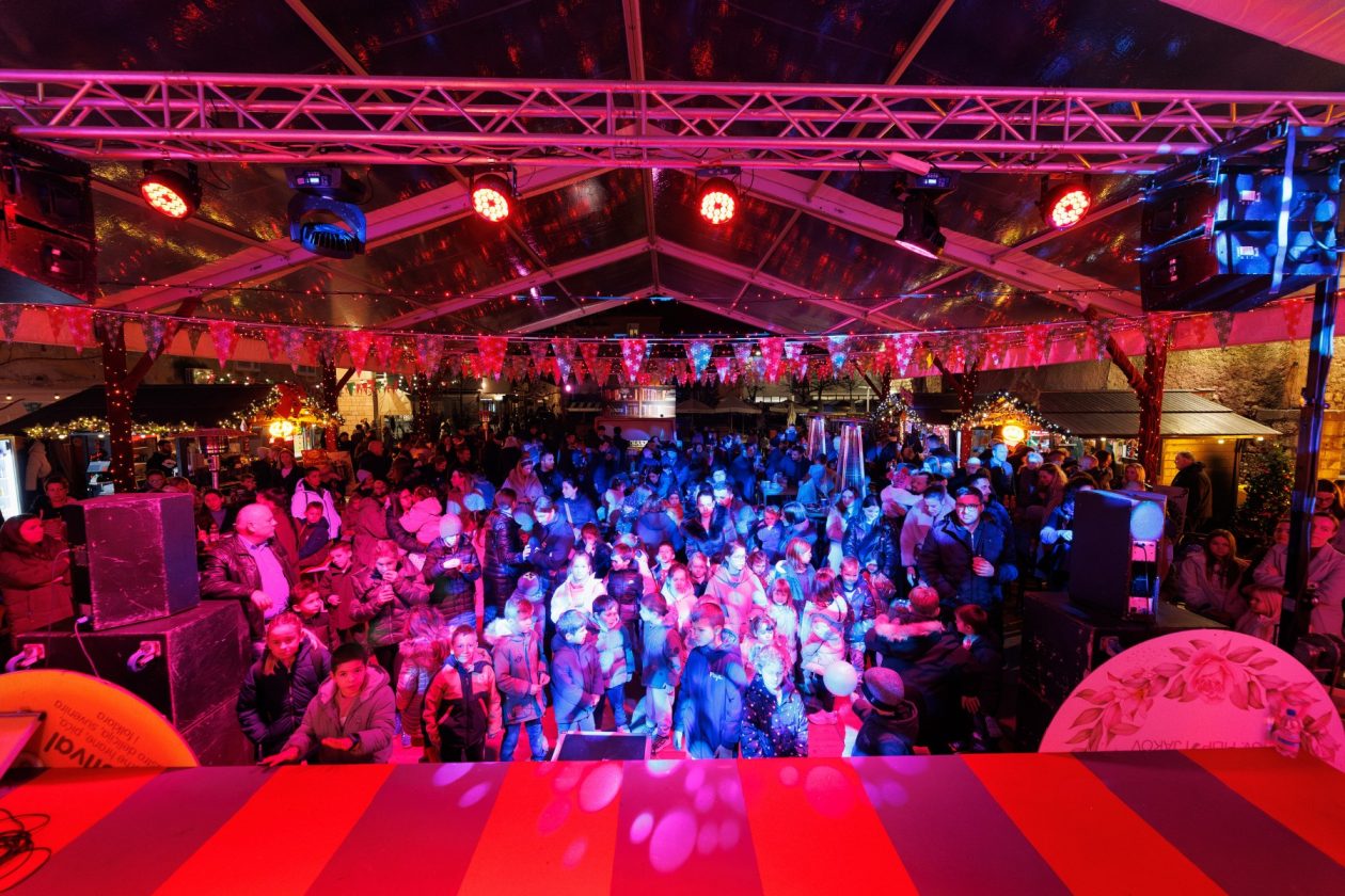 dječja predstava o svetom Nikoli, Božićni gramofon na Pijaci dječja predstava o svetom Nikoli, Božićni gramofon na Pijaci