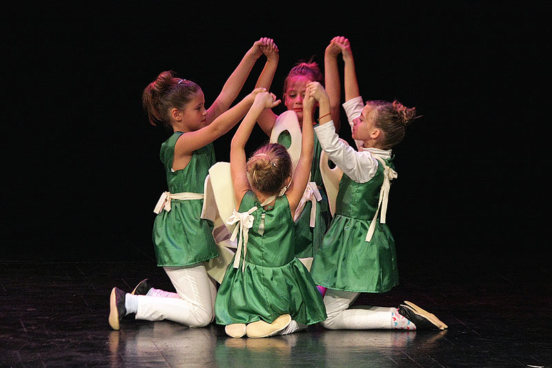 HKK Zadar – Plesna predstava: “Problemi jedne klinceze” (foto: Marin Gospić)