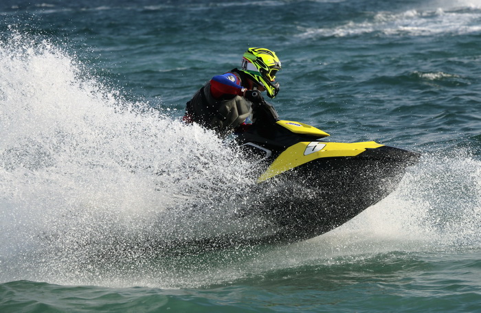 Vir: Slobodan trening na plaži Jadro pred utrke Alpe Adria Jest Ski Toura. Foto: Kažimir Škrbić/Virski list
