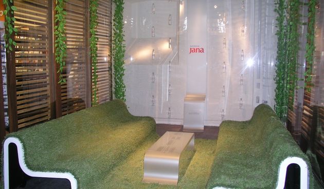 Jana showroom