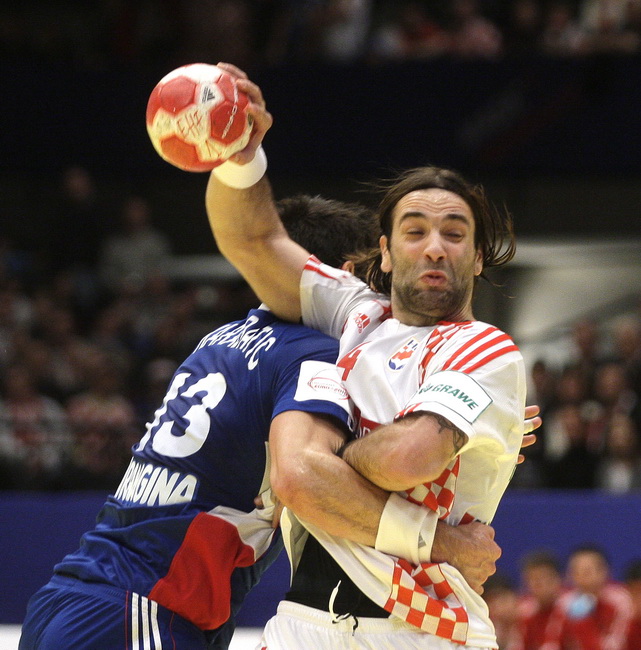 Bec, 310110.
Austrija je domacin EURO 2010 u rukometu od 19-31 01.10. U Becu se igraju utakmice poufinala i finala. Polufinale su izborile reprezentacije Islanda, Francuske, Poljske i Hrvatske. U polufinalnim utakmicama finale su izborile reprezentacije F