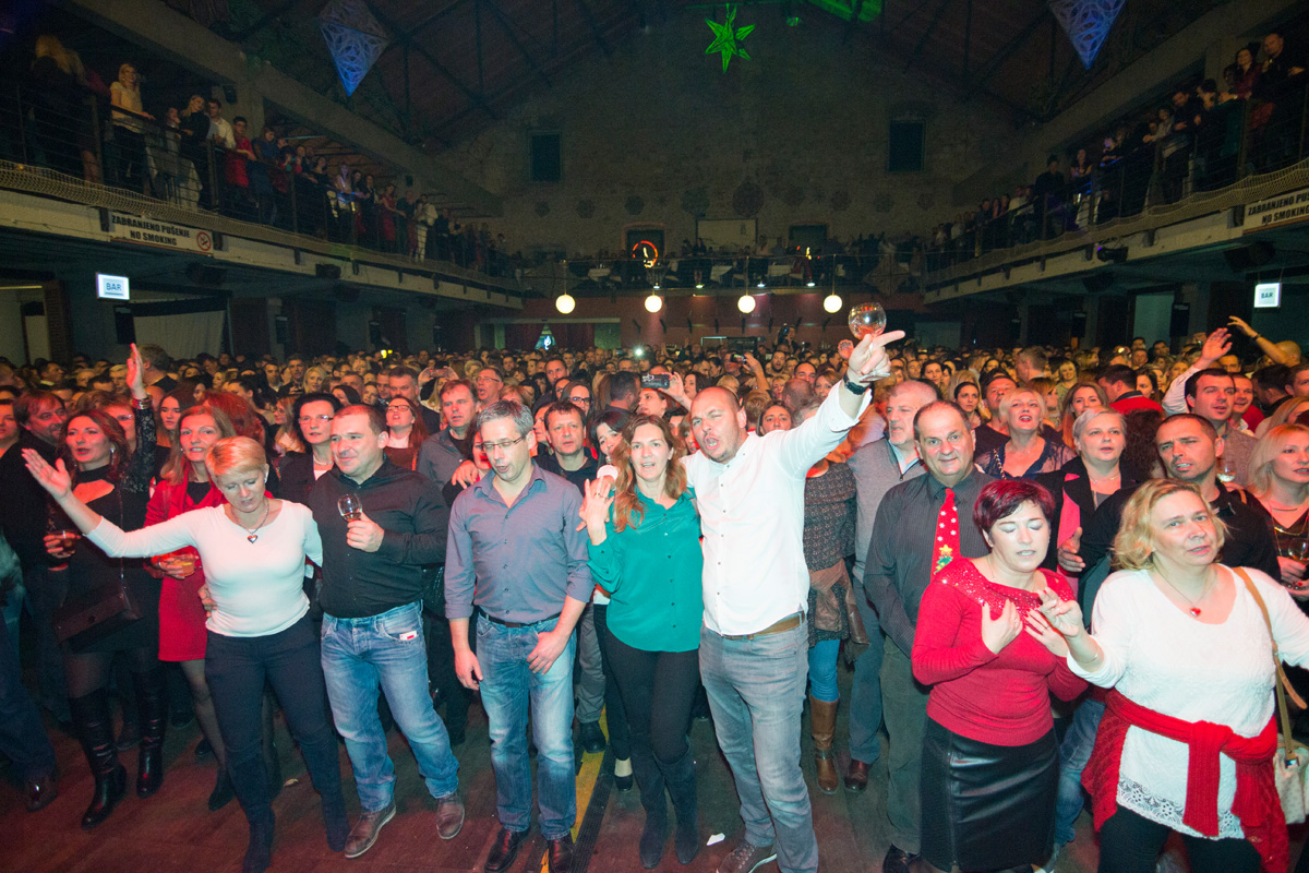 Božićni koncert Tomislava Bralića i klape Intrade u zadarskom klubu Arsenal 25. prosinca 2016.