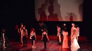 Dragon teatar- “POE – Nikad više”, foto: Iva Perinčić Dragon teatar- “POE – Nikad više”, foto: Iva Perinčić