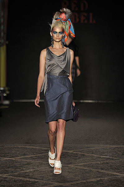 Viviene Westvood kolekcija proljeće/ljeto 2012.