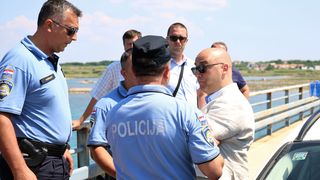 Privođenje Kristijana Kapovića, načelnika općine Vir