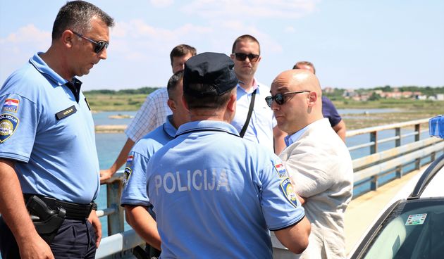 Privođenje Kristijana Kapovića, načelnika općine Vir