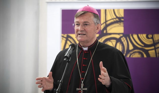 Split, 260313.
Biskupova palaca.
Odrzano je svecano zatvaranje Dana krscanske kulture,  prilikom cega je Nevenki Nekic urucena nagrada za zivotno djelo.
Na fotografiji: monsinjor Marin Barisic.
Foto: Ante Cizmic / CROPIX