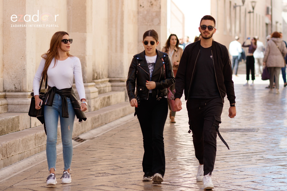 Đir po gradu, subotnja špica 6. travnja 2019. Đir po gradu, subotnja špica 6. travnja 2019.