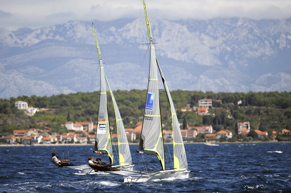 Zadar, 050909.
Europsko prvenstvo u jedrenju za klasu 49 er 2009 u Zadru.
Valovi, bura i sunce. Savreseno vrijeme za jedrenje i odrzavanje prvog plova sestog dana i 17 – og ujedno i zadnjeg plova u zlatnoj skupini Europskog prvenstva u jedrenju za kalsu 4