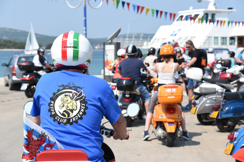 Vespaši zauzeli Biograd, foto: Vinko Pešić