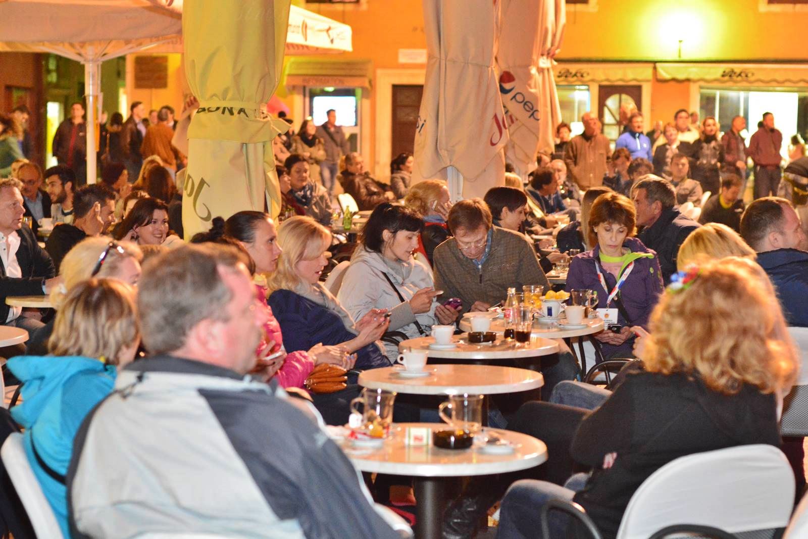 FIMBA After party na Narodnom trgu uz bend Songbusters FIMBA After party na Narodnom trgu uz bend Songbusters