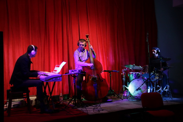 A.J. Jazz trio nastupio u HNK Zadar 25. travnja 2016. A.J. Jazz trio nastupio u HNK Zadar 25. travnja 2016.