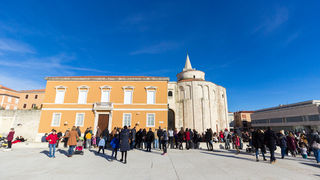 Badnjak 2016: Blagdanski đir po gradu 24. prosinca Badnjak 2016: Blagdanski đir po gradu 24. prosinca
