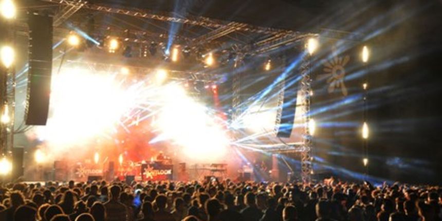 Jučerašnjim nastupom reggae grupe The Original Wailers službeno je započelo četvrto izdanje Outlook festivala Jučerašnjim nastupom reggae grupe The Original Wailers službeno je započelo četvrto izdanje Outlook festivala