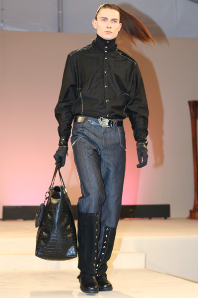 Modni Ormar 2008; kolekcija Play Polo; dizajner Stjepan Cuka; foto Jelena Balić Modni Ormar 2008; kolekcija Play Polo; dizajner Stjepan Cuka; foto Jelena Balić