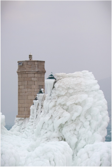 Đir po ledu okovanom Senju, Foto: Kristijan Orlić Đir po ledu okovanom Senju, Foto: Kristijan Orlić