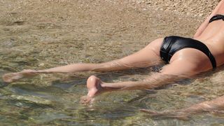 Tisno – Drugog dana Garden festivala posjetitelji uzivali u zabavi na plazi. Photo: Hrvoje Jelavic/PIXSELL