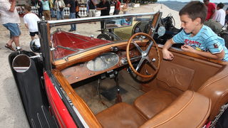 Zadar, 050612.
Oldtimer Rally “2Fast4You” na relaciji Ancona – Makarska – Dubrovnik – Zadar – Split odrzava se od 1. – 7. lipnja 2012. godine u organizaciji talijanske agencije “Solo Croazia” . Danas su sudionici rallya svoje limene ljubimce u posljepodne