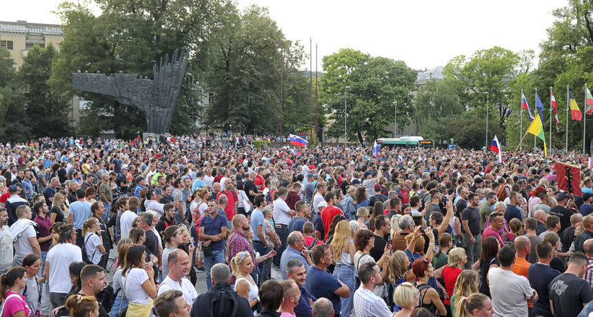 Nasilni prosvjedi u Ljubljani