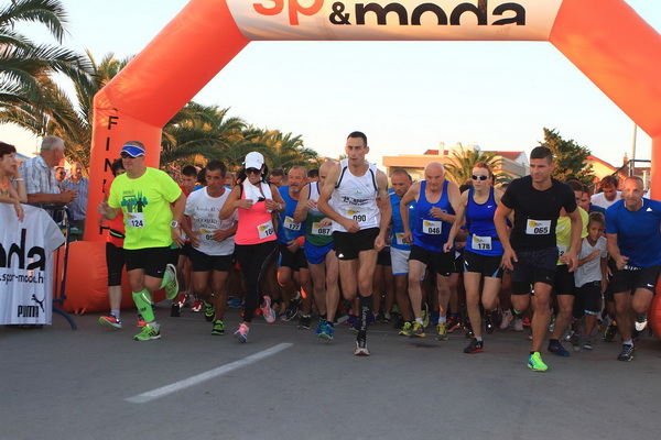 1. Bibinje Summer Run – ulična utrka ulicama Bibinja. Foto. Leo Banić 1. Bibinje Summer Run – ulična utrka ulicama Bibinja. Foto. Leo Banić