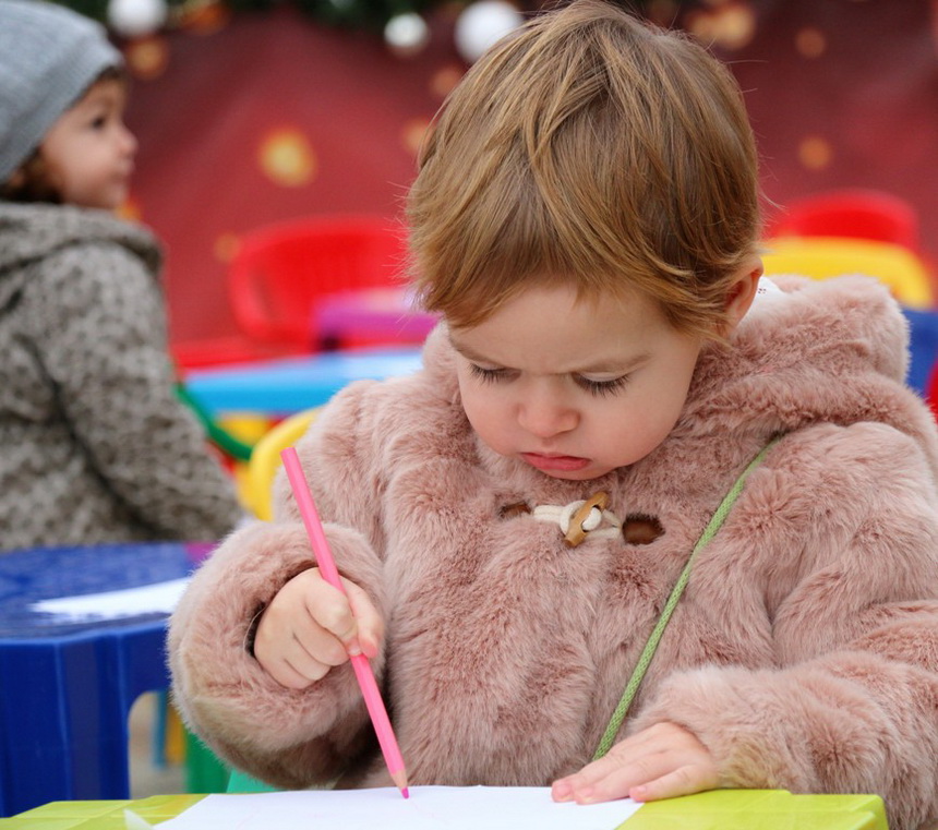 Sveti Nikola darivao mališane na Viru, Krampus bez posla Sveti Nikola darivao mališane na Viru, Krampus bez posla