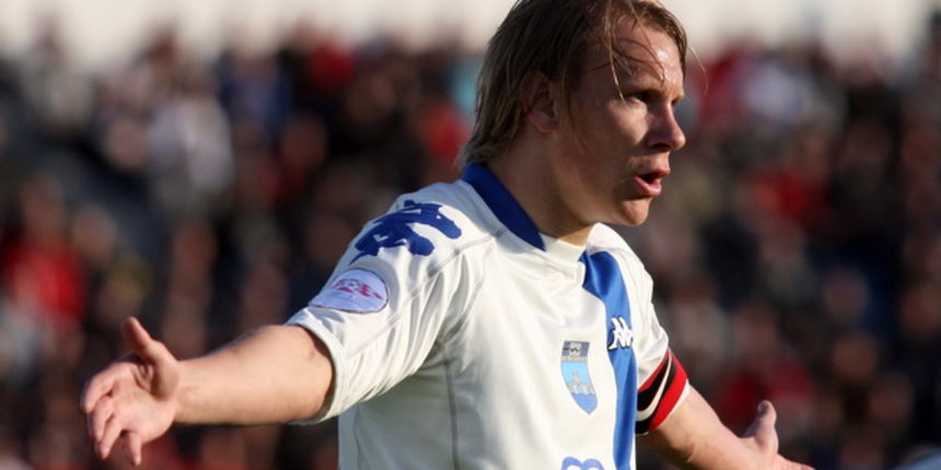 Zadar, 030410.
Stadion Stanovi.
Nogometna utakmica 1. HNL-a izmedju Zadra i Osijeka.
Na fotografiji: Domagoj Vida
Foto: Vladimir Ivanov / CROPIX Zadar, 030410.
Stadion Stanovi.
Nogometna utakmica 1. HNL-a izmedju Zadra i Osijeka.
Na fotografiji: Domagoj Vida
Foto: Vladimir Ivanov / CROPIX