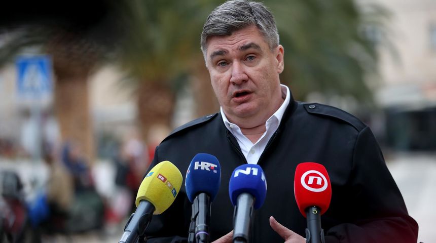 Zoran Milanovic obratio se medijima u Veloj Luci