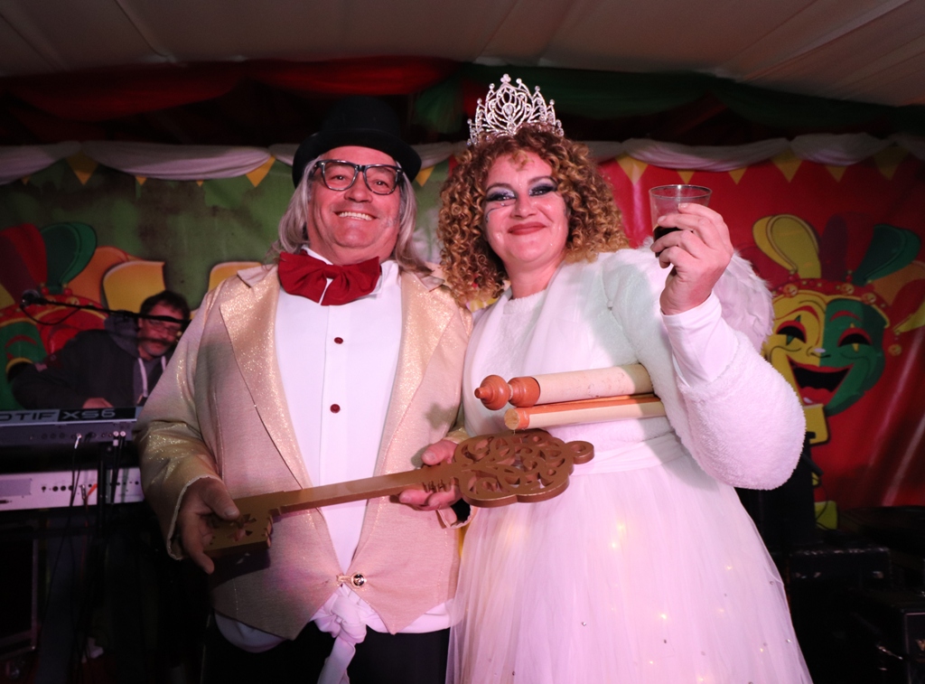 Cirkultura i Jasmin Stavros otvorili Maškare na Viru Cirkultura i Jasmin Stavros otvorili Maškare na Viru