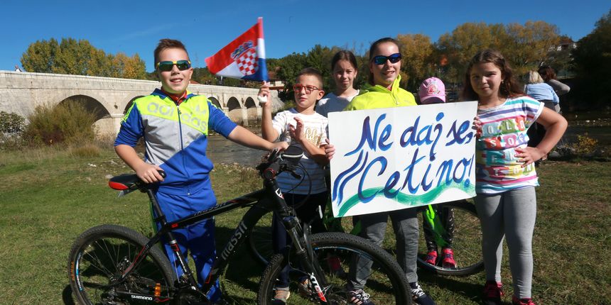 Hrvace: ekopiknik i ekoprosvjed protiv termoelektrane Peruća