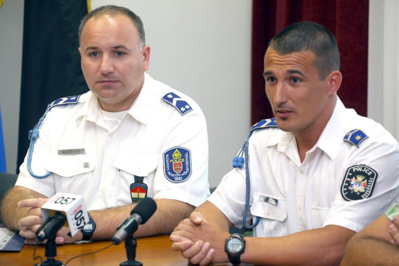 08.07.2013., Zadar – Press konferencija u policiji zadarskoj. Predstavljanje stranih policajaca iz Slovacke i Madjarske koji ce ovo ljeto zajedno s hrvatskim kolegama kontrolirati strane turiste a najvise turiste iz zemalja iz kojih su i policajci. Slovac