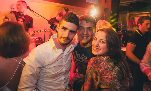 Ana Nikolić @ Hitch bar, 2.5.2015. (Foto: Ivan Toman)