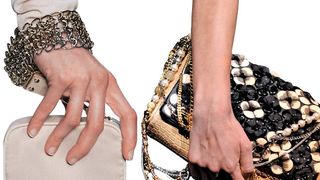 Yves Saint Laurent (lijevo), Dolce & Gabbana (desno) (Cromoda.com) Yves Saint Laurent (lijevo), Dolce & Gabbana (desno) (Cromoda.com)