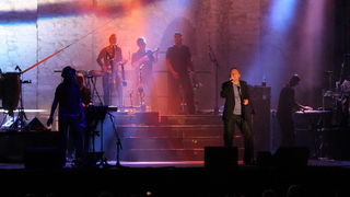 Zadar, 310711.
Britanska reggae grupa UB40 odrzala je koncet pred mnogobrojnom publikom na zadarskom Forumu.
Foto: Vladimir Ivanov / CROPIX Zadar, 310711.
Britanska reggae grupa UB40 odrzala je koncet pred mnogobrojnom publikom na zadarskom Forumu.
Foto: Vladimir Ivanov / CROPIX