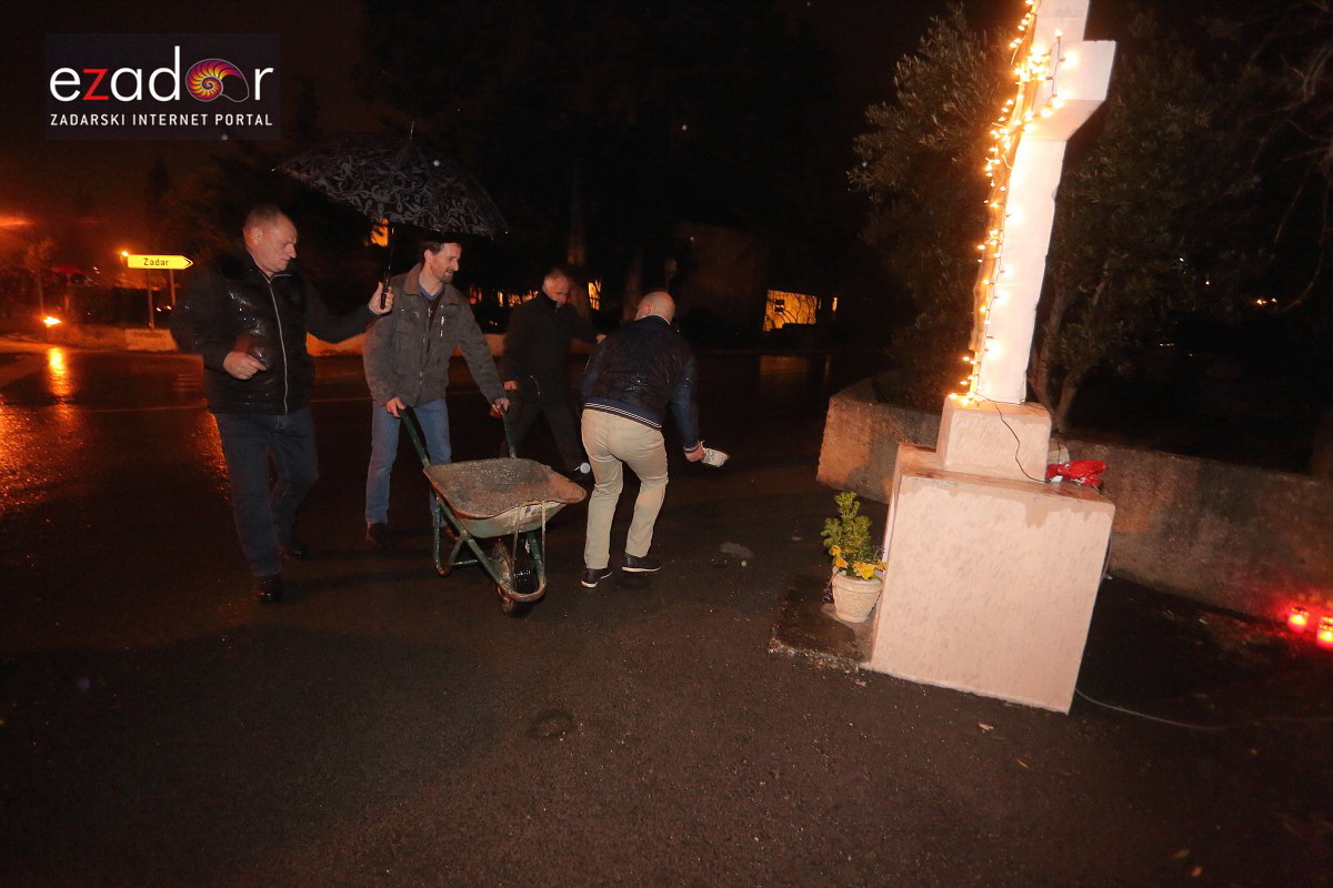 Bibinje: Tradicionalna procesija s Križem na Veliki Petak