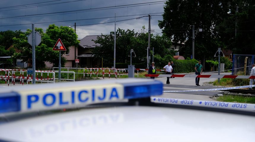 Image 5473816 (auto) Image 5473816 (auto)