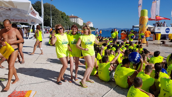 Sasvim osoban doživljaj – 10. dm Millennium Jump sa zadarske rive. Foto: Mladen Malik Barba Sasvim osoban doživljaj – 10. dm Millennium Jump sa zadarske rive. Foto: Mladen Malik Barba