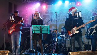 Vir: Božićna fešta uz Dražena Zečića Zeku Vir: Božićna fešta uz Dražena Zečića Zeku