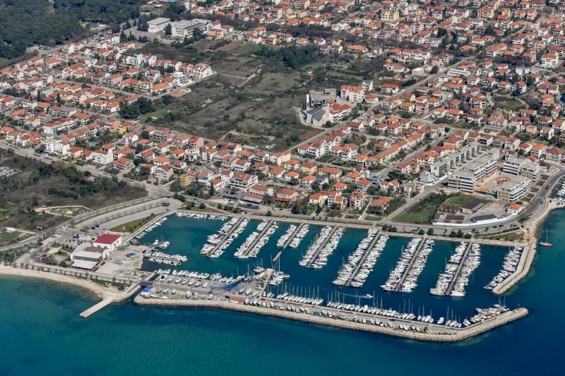 Zadar iz zraka: Uvala Dražanica i marina Vitrenjak. Foto: Dino Stanin/PIXSELL Zadar iz zraka: Uvala Dražanica i marina Vitrenjak. Foto: Dino Stanin/PIXSELL