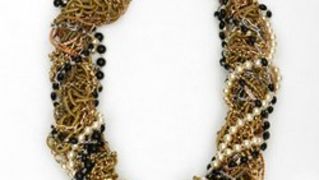 Ogrlica sa stavom (Moda.hr)