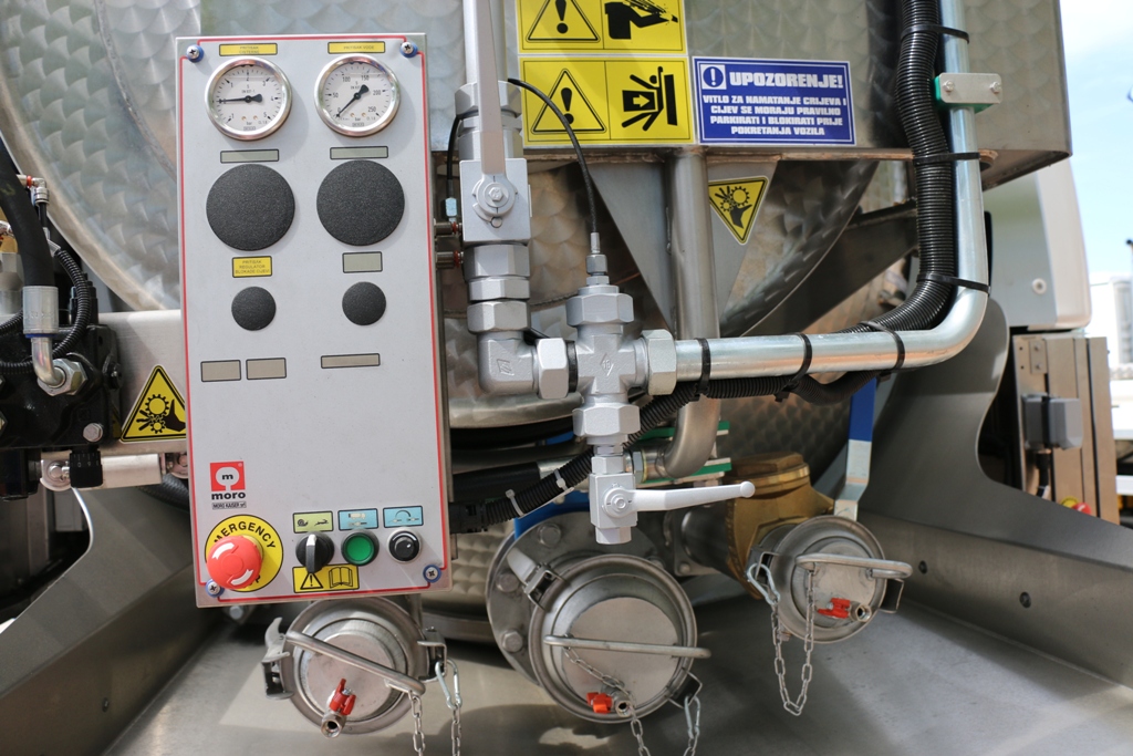 Prezentacija novog voznog parka poduzeća Čisti otok i Vodovod Vir Prezentacija novog voznog parka poduzeća Čisti otok i Vodovod Vir