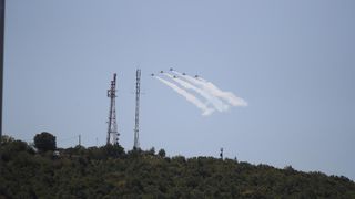 Preleti Rafalea i Krila oluje na obilježavanju 29. obljetnice VRO Oluja @ Knin Preleti Rafalea i Krila oluje na obilježavanju 29. obljetnice VRO Oluja @ Knin