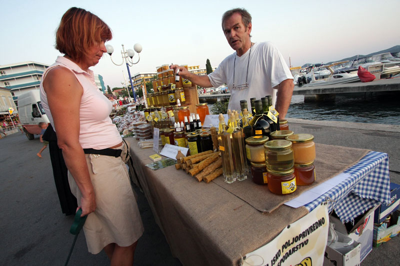 Biograd: Večer starih zanata i rukotvorina (foto: Marin Gospić)