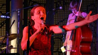 Image 1208849 (auto)