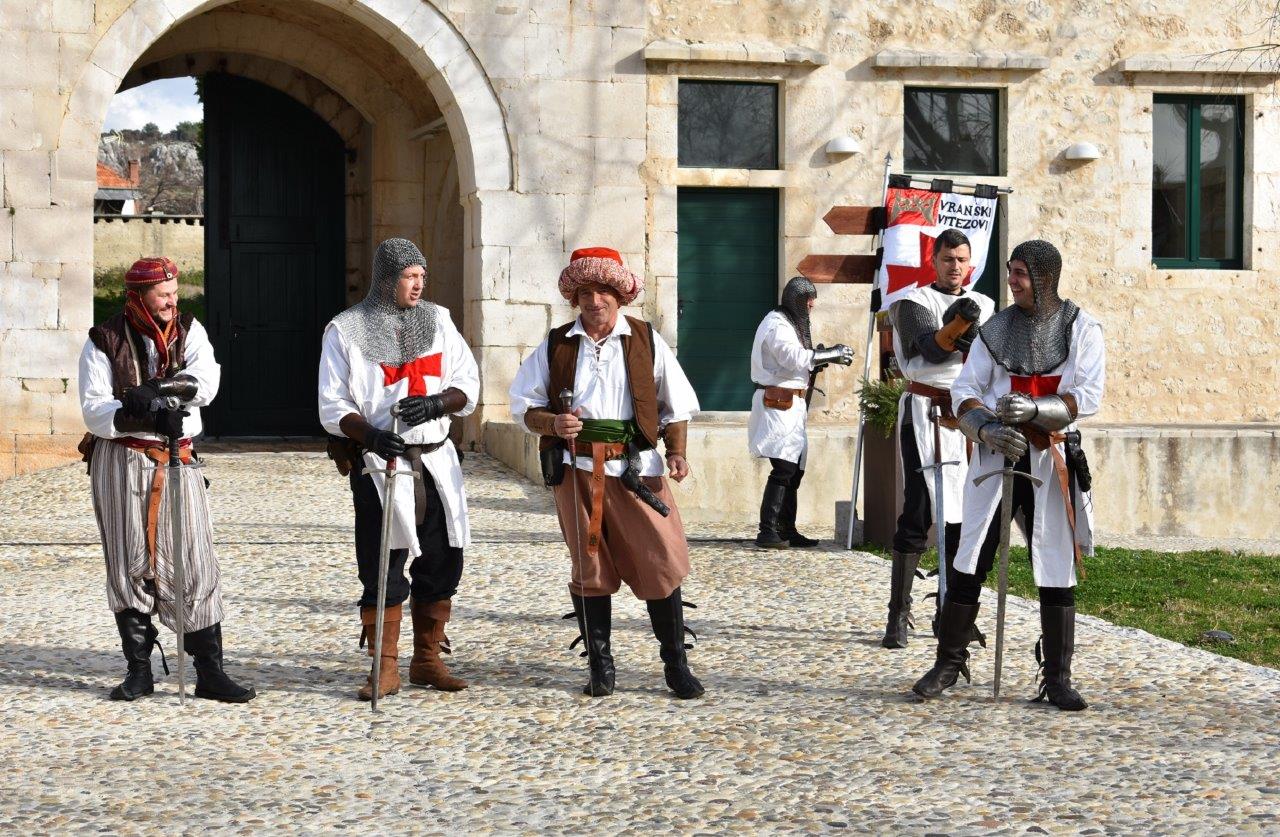 Otvorena prva Zimska škola tehničke kulture Zadarske županije u Maškovića hanu u Vrani Otvorena prva Zimska škola tehničke kulture Zadarske županije u Maškovića hanu u Vrani