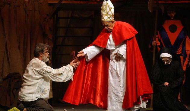 Zadar, 181010.Kazalista lutaka Zadar u crkvi Sv. Dominika, veceras je premijerno izvelo predstava Michelangelo Buonarroti nastala prema drami Miroslava Krleze. Reziju i prilagodbu teksta potpisuje Drazen Ferencina, Michelangela igra Zlatko Kosta, a lik p