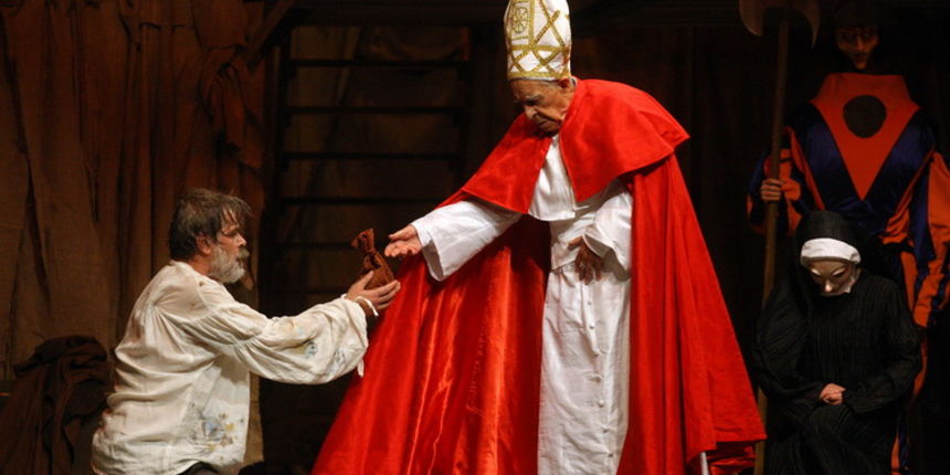 Zadar, 181010.Kazalista lutaka Zadar u crkvi Sv. Dominika, veceras je premijerno izvelo predstava Michelangelo Buonarroti nastala prema drami Miroslava Krleze. Reziju i prilagodbu teksta potpisuje Drazen Ferencina, Michelangela igra Zlatko Kosta, a lik p Zadar, 181010.Kazalista lutaka Zadar u crkvi Sv. Dominika, veceras je premijerno izvelo predstava Michelangelo Buonarroti nastala prema drami Miroslava Krleze. Reziju i prilagodbu teksta potpisuje Drazen Ferencina, Michelangela igra Zlatko Kosta, a lik p