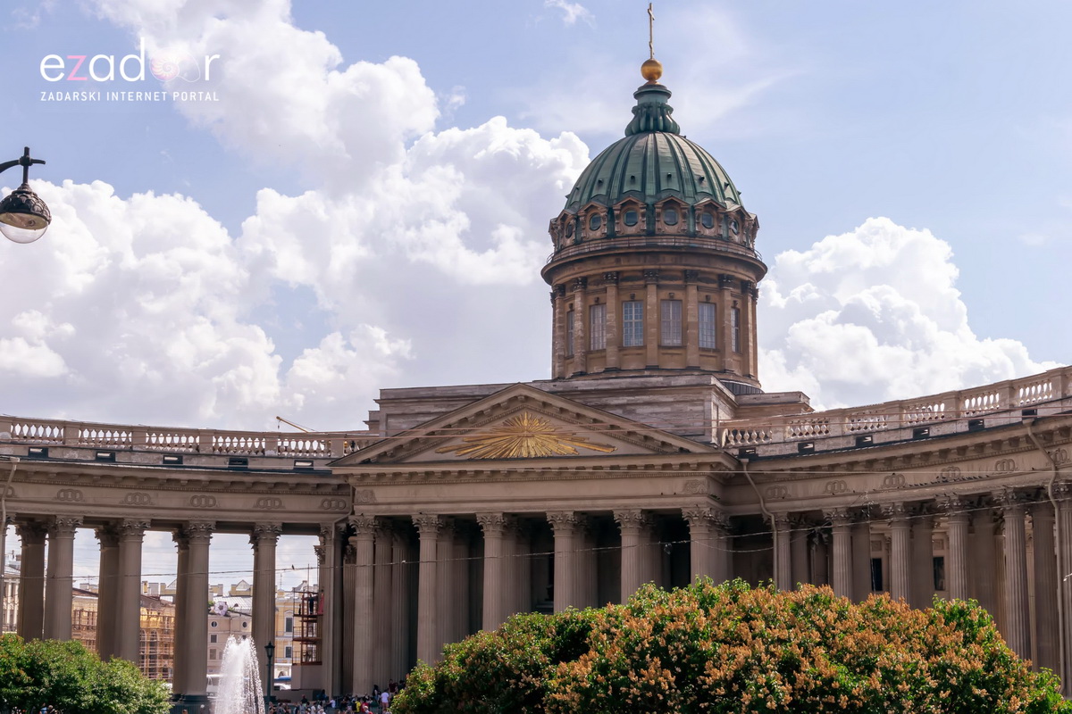 Đir po čudesno lijepom St. Petersburgu Đir po čudesno lijepom St. Petersburgu