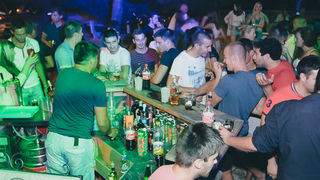 Turanjska fešta u Menfisto baru, 16.7.2015. (foto: Ivan Toman) Turanjska fešta u Menfisto baru, 16.7.2015. (foto: Ivan Toman)