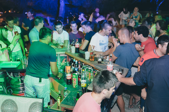 Turanjska fešta u Menfisto baru, 16.7.2015. (foto: Ivan Toman) Turanjska fešta u Menfisto baru, 16.7.2015. (foto: Ivan Toman)